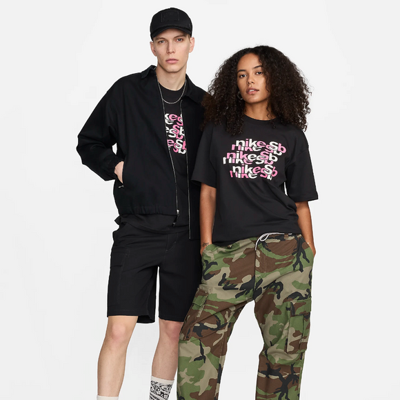 Nike SB Skate T-Shirt - Black/Pink