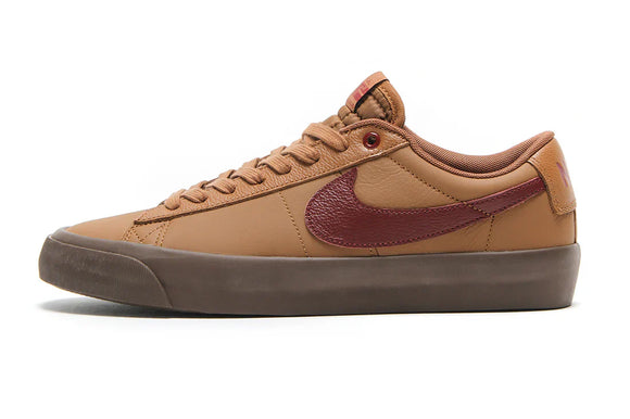 Nike SB Blazer Low Pro GT - LT British Tan / Dark Team Red